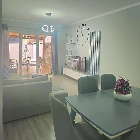 Mary's Luxury 1 Pogradec
