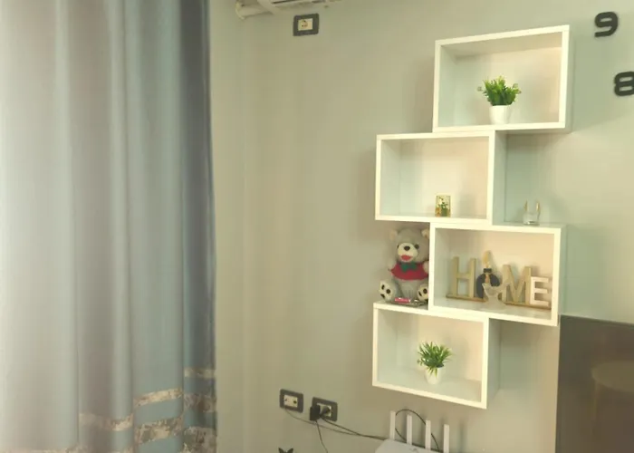 Mary's Luxury 1 *