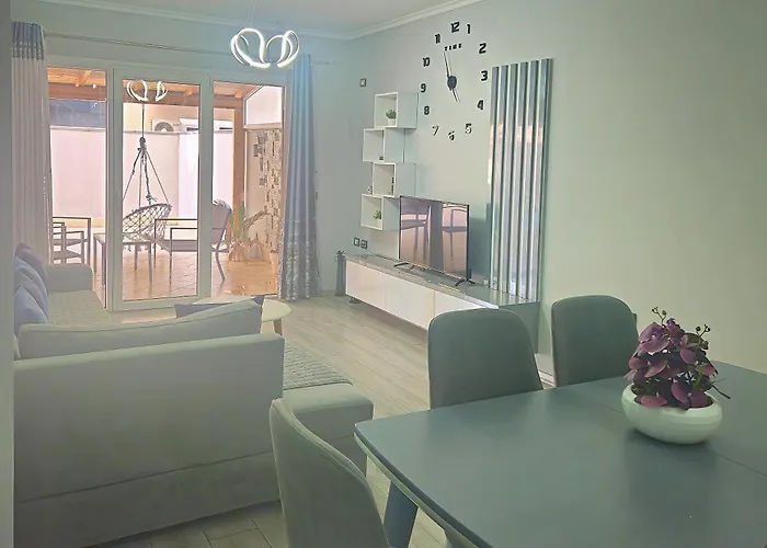 Mary's Luxury 1 Pogradec