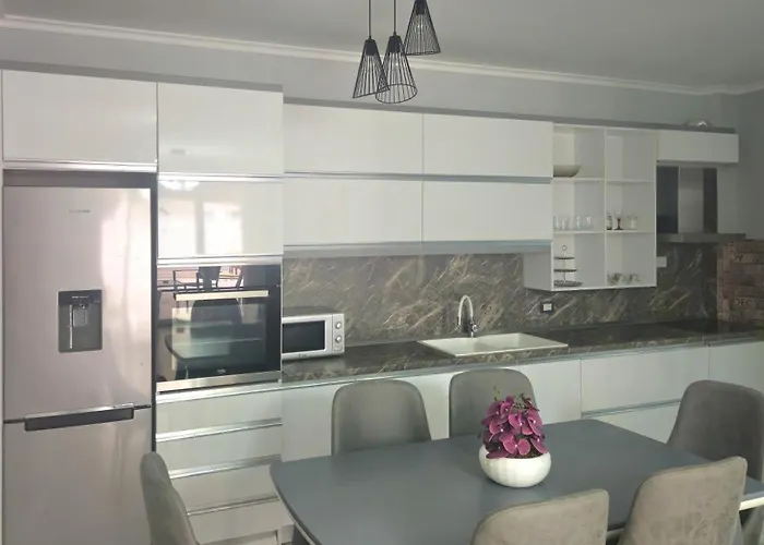 Mary's Luxury 1 Pogradec